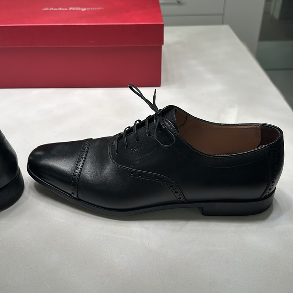 Salvatore Ferragamo Men’s Dress Shoe - Perfect Condition - Picture 7 of 11